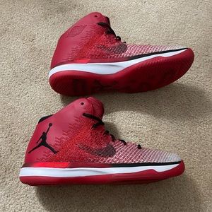 Nike Air Jordan XXXI Chicago Sneakers